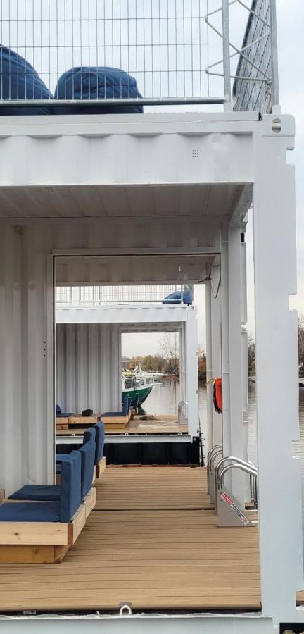 سان جان سور ريشليو Flotel St-Jean-Sur-Richelieu المظهر الخارجي الصورة